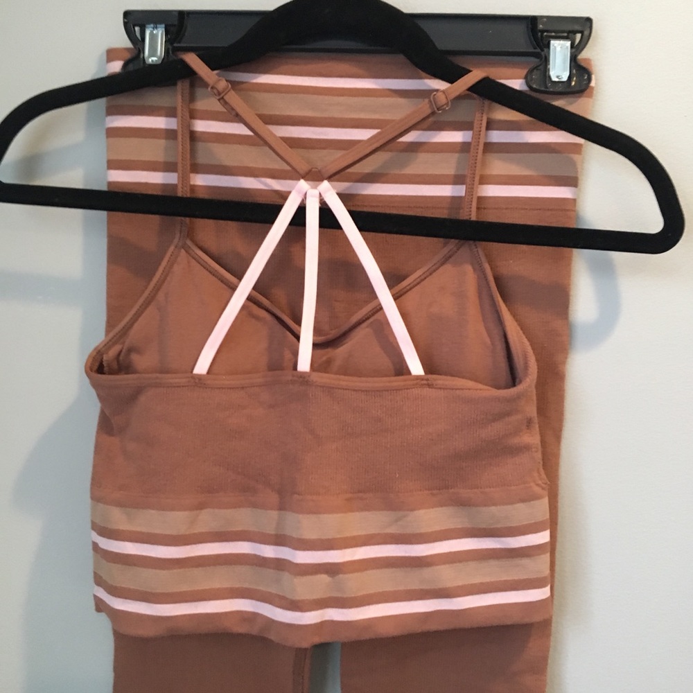 Out from under yoga sportsbra & leggings M brown